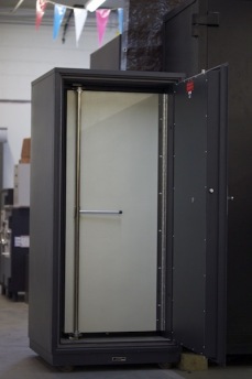 Used Schwab FireGuard 1 Hour Data Fire Safe Used Schwab FireGuard 1 Hour Data Fire Safe